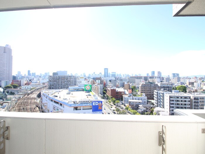 物件内観写真17　(室内からの展望)