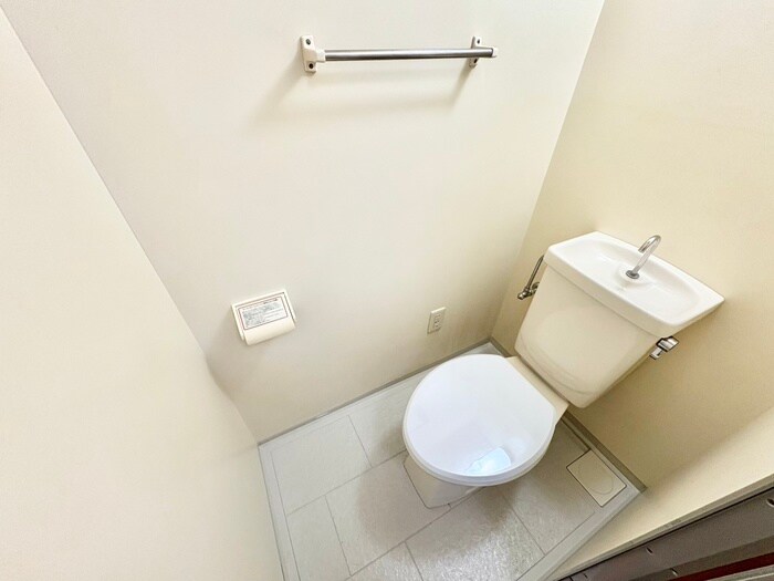 物件内観写真15　(トイレ)