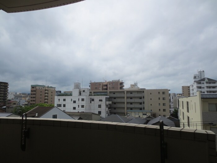 物件内観写真14　(室内からの展望)