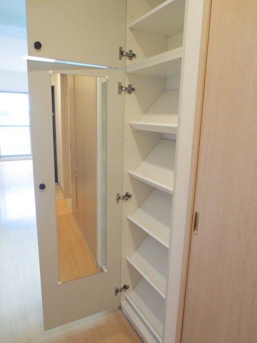 物件内観写真17　(靴箱)