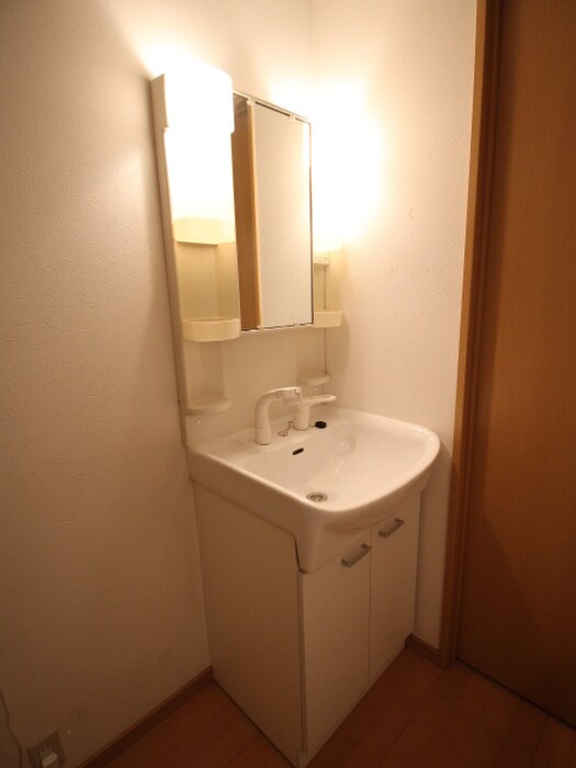 物件内観写真11　(洗面)