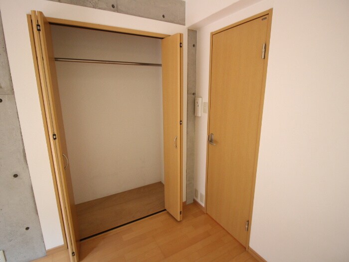 物件内観写真13　(収納)