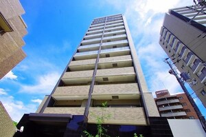 ﾌﾟﾚｻﾝｽﾛｼﾞｪ緑地公園WEST(1301)外観写真