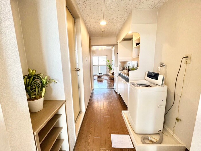 物件内観写真17　(廊下)