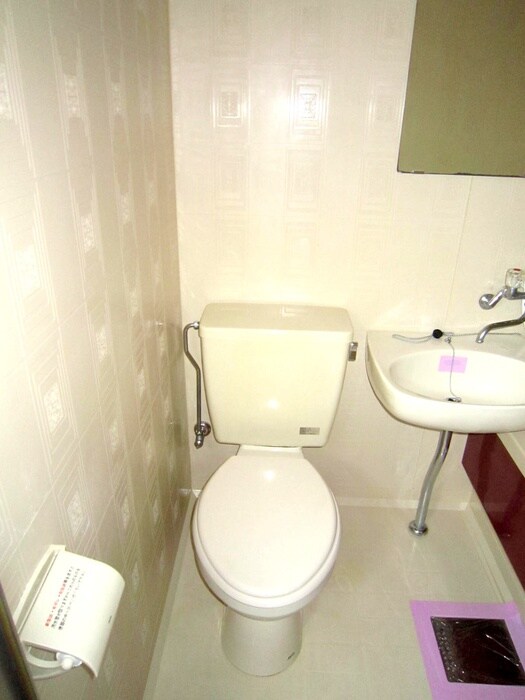 物件内観写真10　(トイレ)