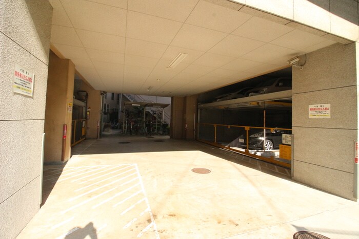 物件外観写真5　(駐輪場)