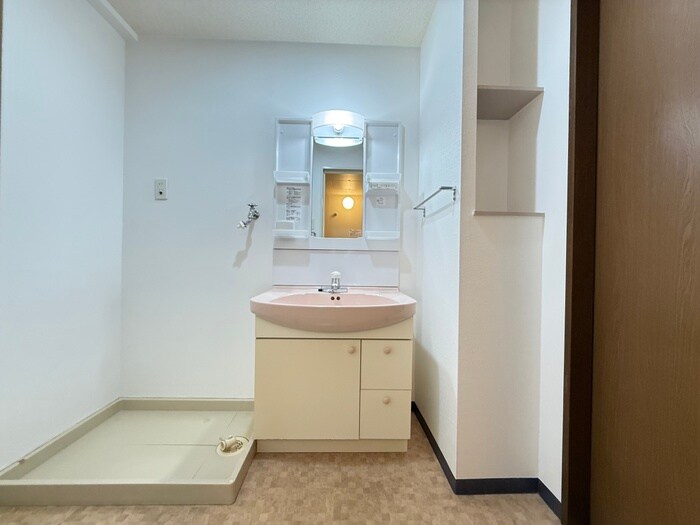 物件内観写真11　(洗面)