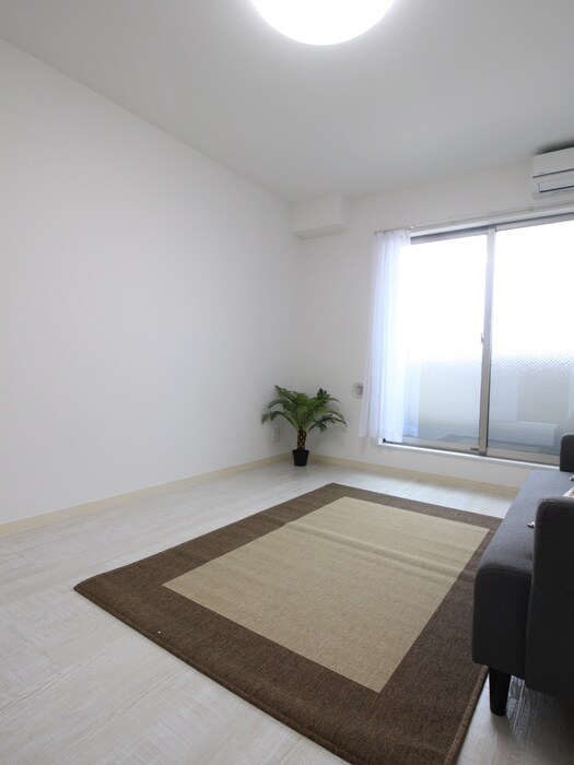 物件内観写真13　(居室)