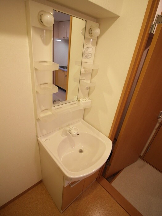 物件内観写真9　(洗面)