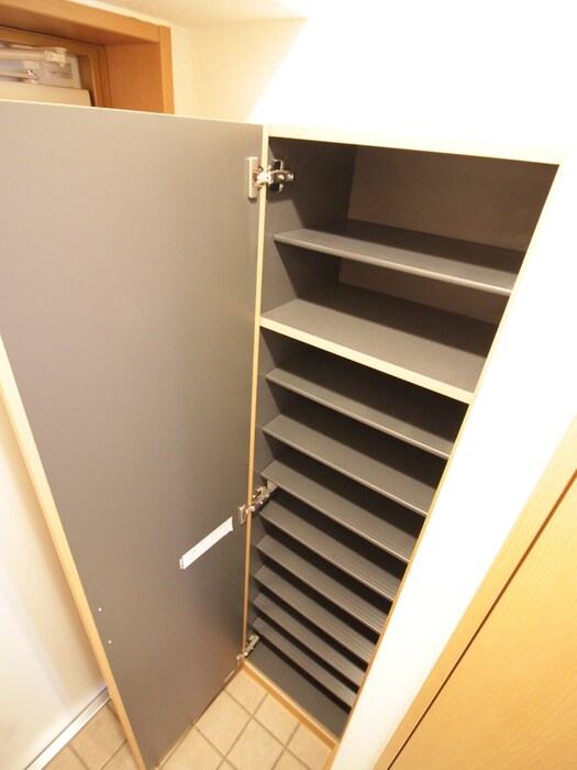 物件内観写真13　(靴箱)