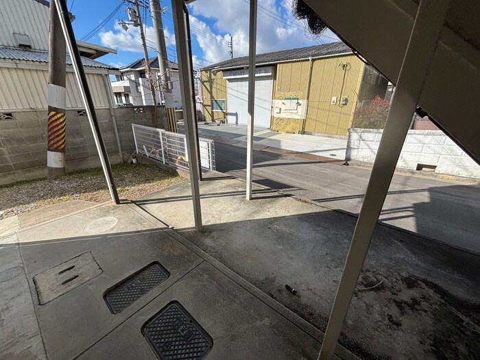 物件外観写真5　(駐輪場)