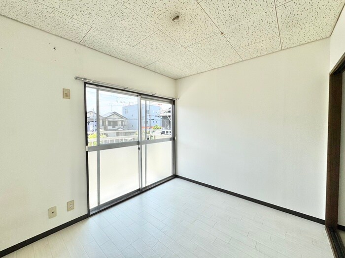 物件内観写真18　(居室)