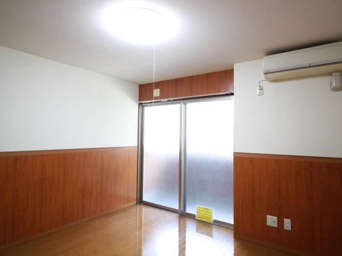 物件内観写真18　(居室)