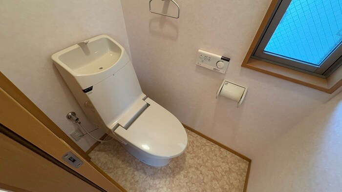 物件内観写真13　(トイレ)