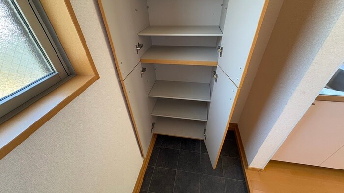 物件内観写真20　(収納)