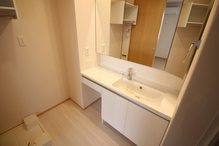 物件内観写真11　(洗面)