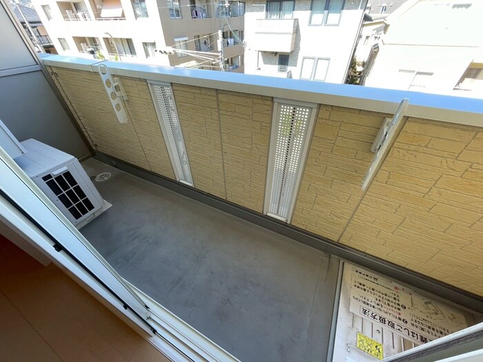 物件内観写真16　(ベランダ・バルコニー)