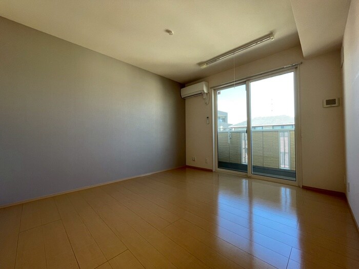 物件内観写真22　(居室)