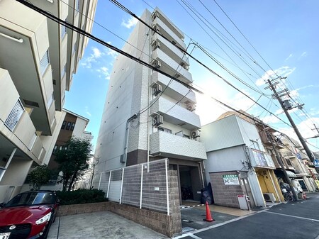 ボナ－ル河外観写真