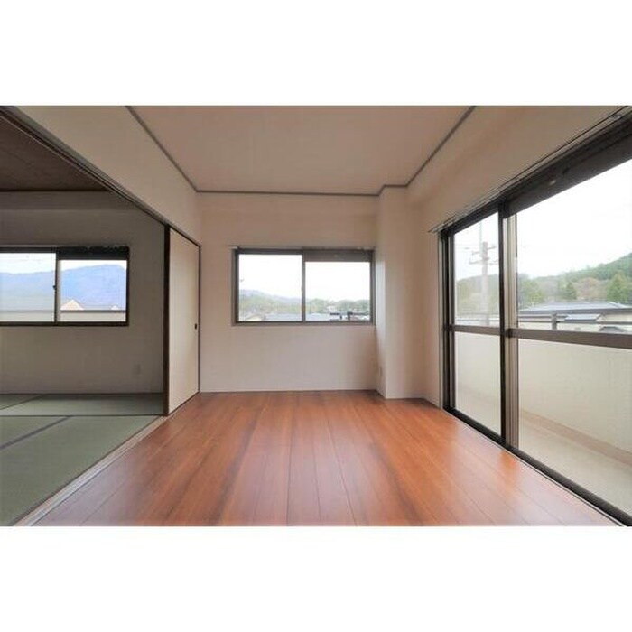 物件内観写真9　(居室)