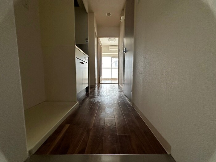 物件内観写真17　(廊下)