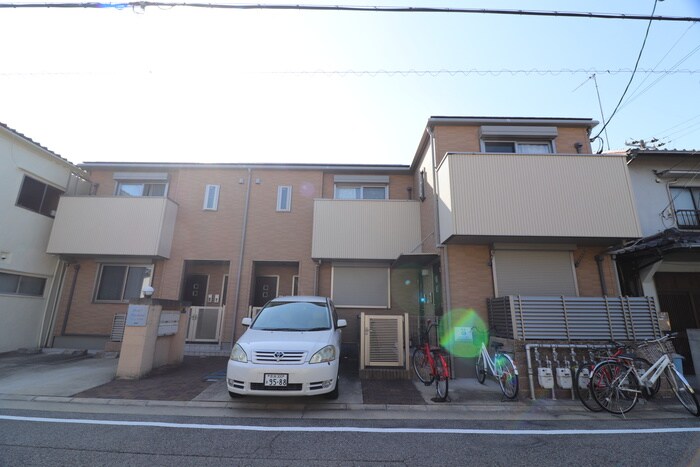 物件外観写真2　(外観写真)