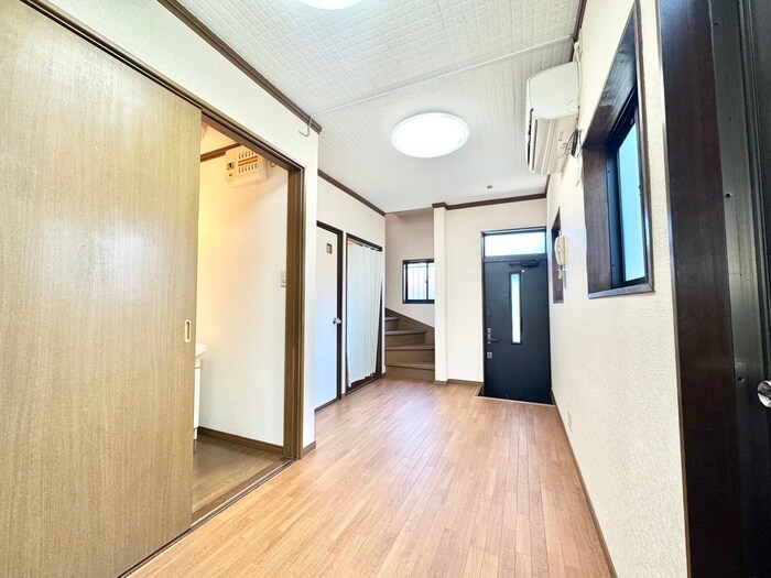 物件内観写真9　(居室)