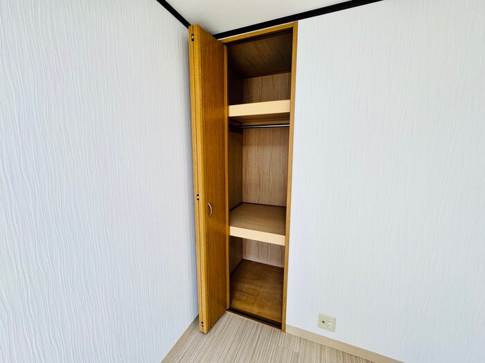 物件内観写真13　(収納)