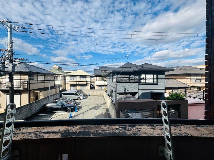 物件内観写真15　(室内からの展望)