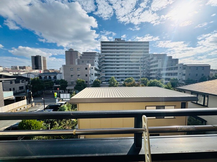 物件内観写真15　(室内からの展望)