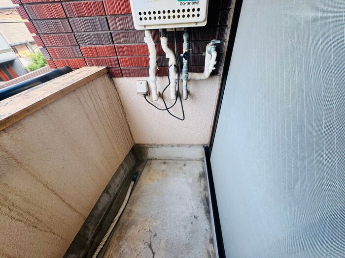 物件内観写真18　(洗濯機置場)