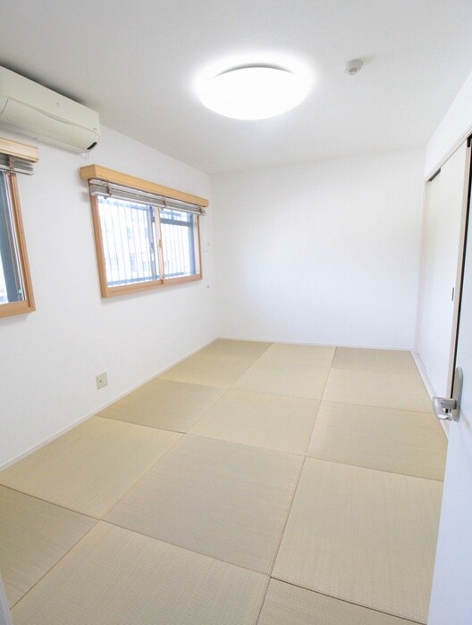 物件内観写真10　(居室)