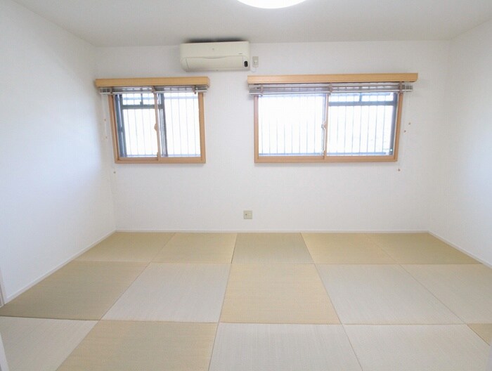 物件内観写真11　(居室)