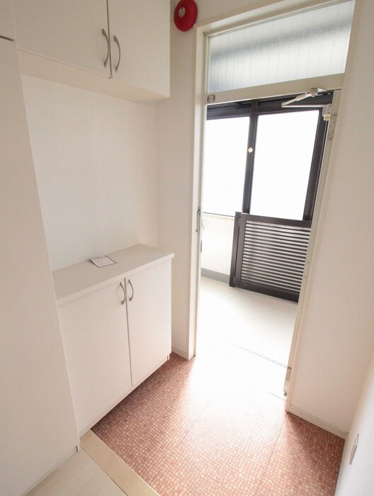 物件内観写真20　(玄関)