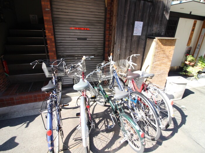 物件外観写真6　(建物設備)