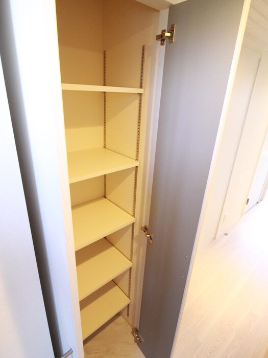 物件内観写真8　(靴箱)