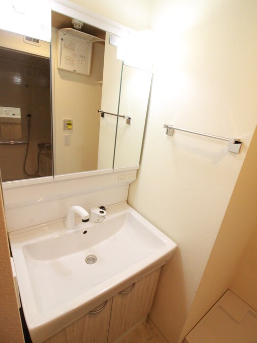 物件内観写真9　(洗面)