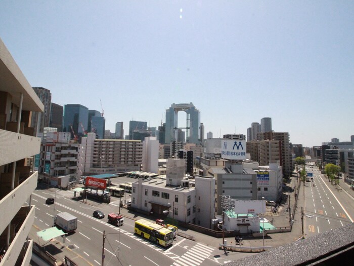 物件内観写真22　(室内からの展望)