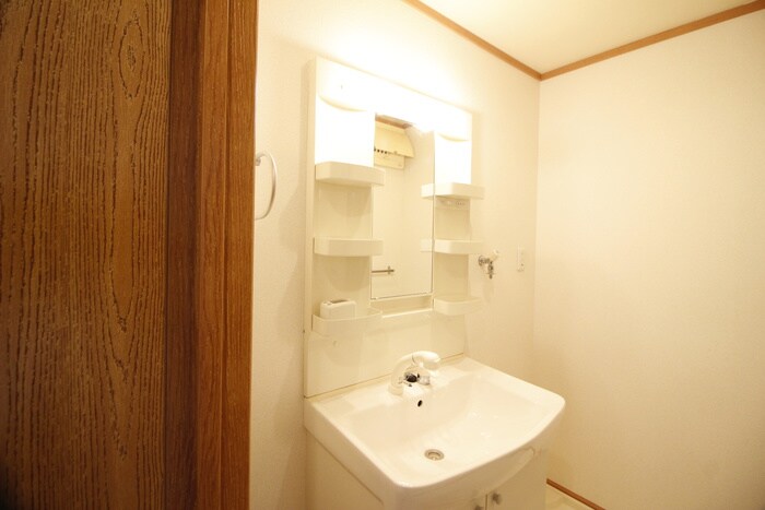 物件内観写真8　(洗面)