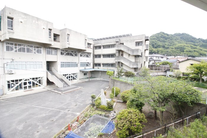 物件内観写真19　(室内からの展望)