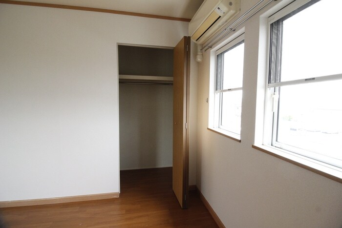 物件内観写真22　(収納)