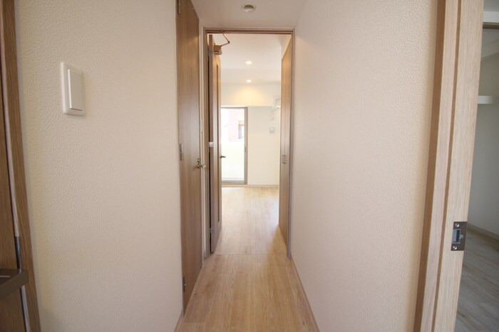 物件内観写真18　(廊下)