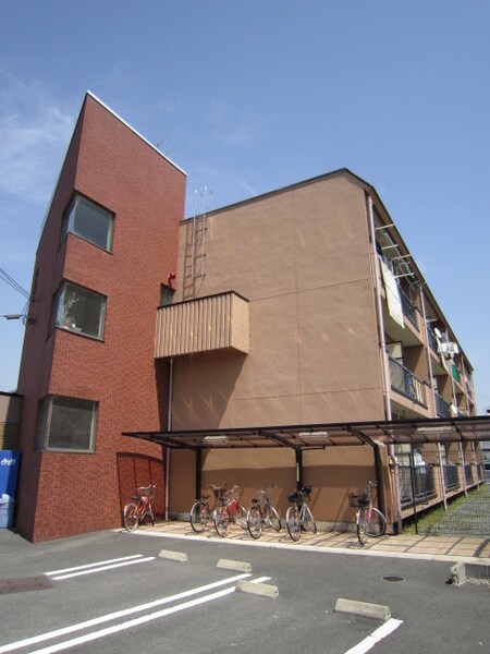 大八木マンション外観写真