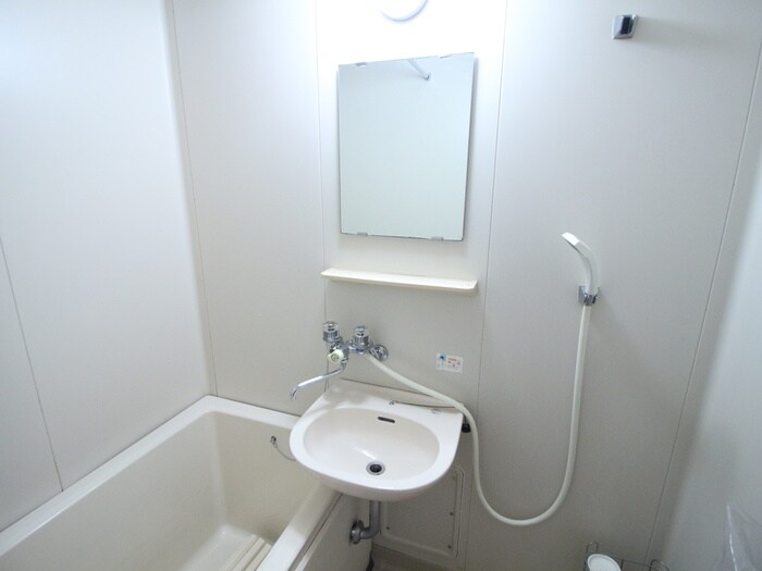 物件内観写真7　(洗面)