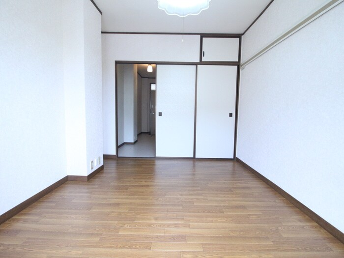 物件内観写真15　(居室)