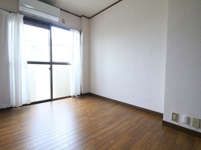 物件内観写真19　(居室)