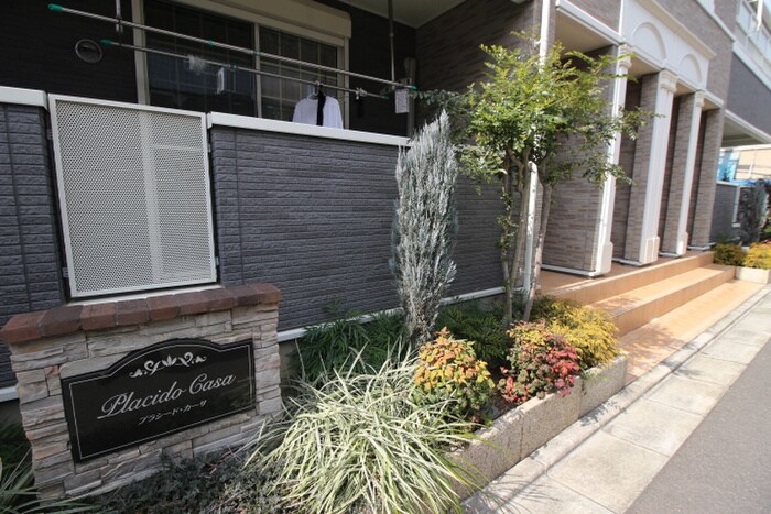 物件外観写真5　(エントランス部分)