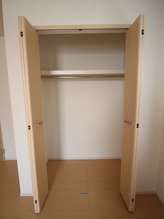 物件内観写真18　(収納)