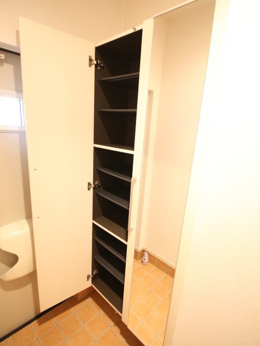 物件内観写真19　(靴箱)