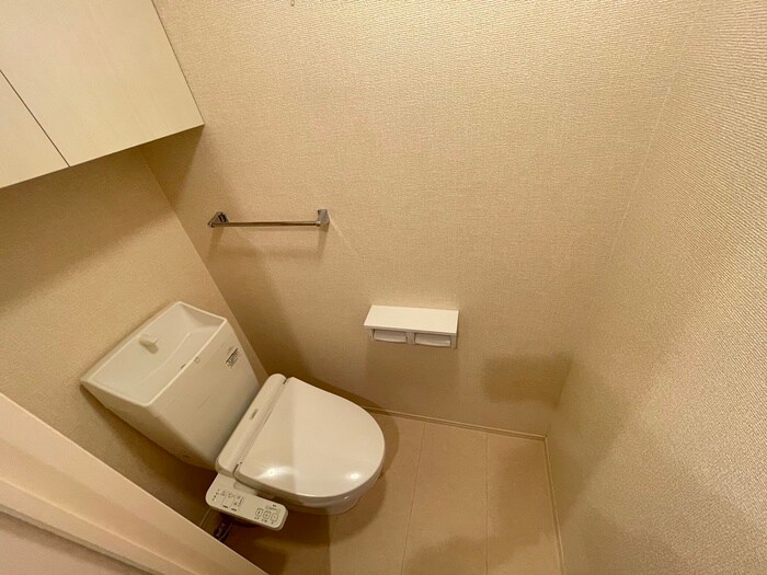 物件内観写真16　(トイレ)